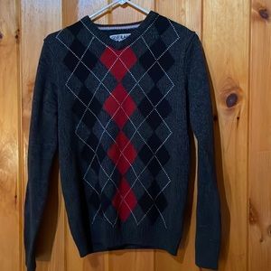 I personally love this sweater! It’s perfect for a winter/fall day!